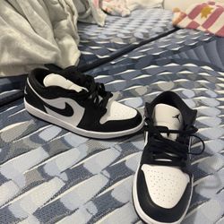 Nike Air Jordan 1.  Women