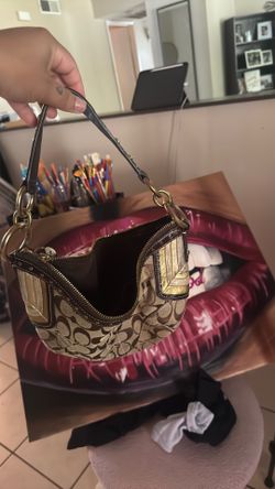 Vantage coach bag