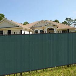 5'×50' Privacy Fence Screen (Green)