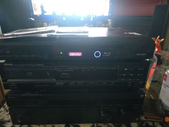 Sharp BD-HP210U Aquos Blu-ray Disc Player is a 1080p full HD media player designed to integrate seamlessly with Sharp AQUOS TVs via AQUOS Link. It fea