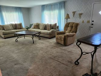 5 pc. Livingroom set
