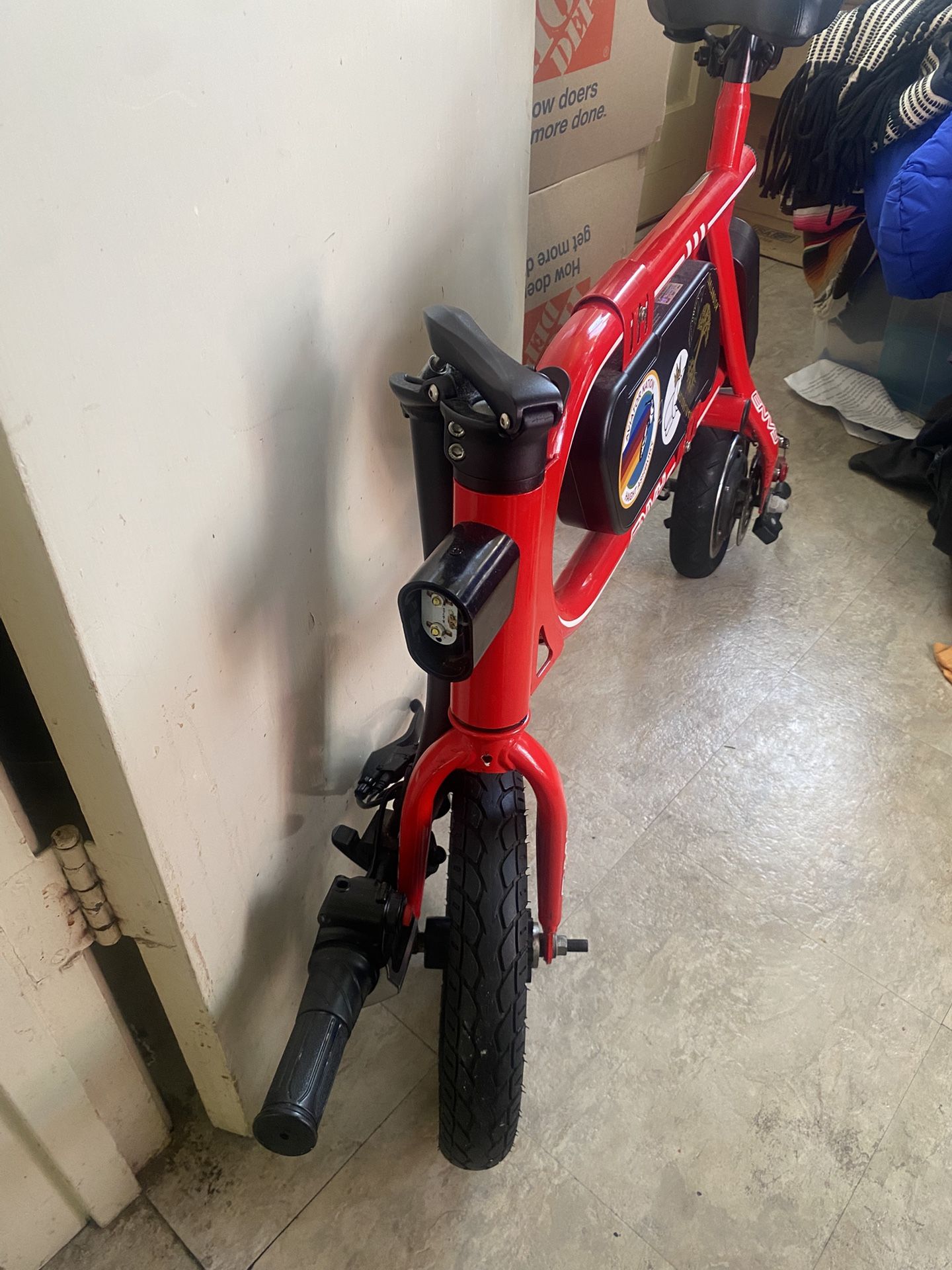 Swagtron SwagCycle Envy Folding E-Bike