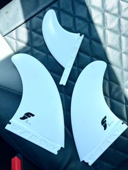 🏄‍♂️ Futures T1 Thermotech Twin +1 Surf Fins — $25
