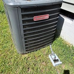 Goodman AC Unit Compressor model GSX140301KC 