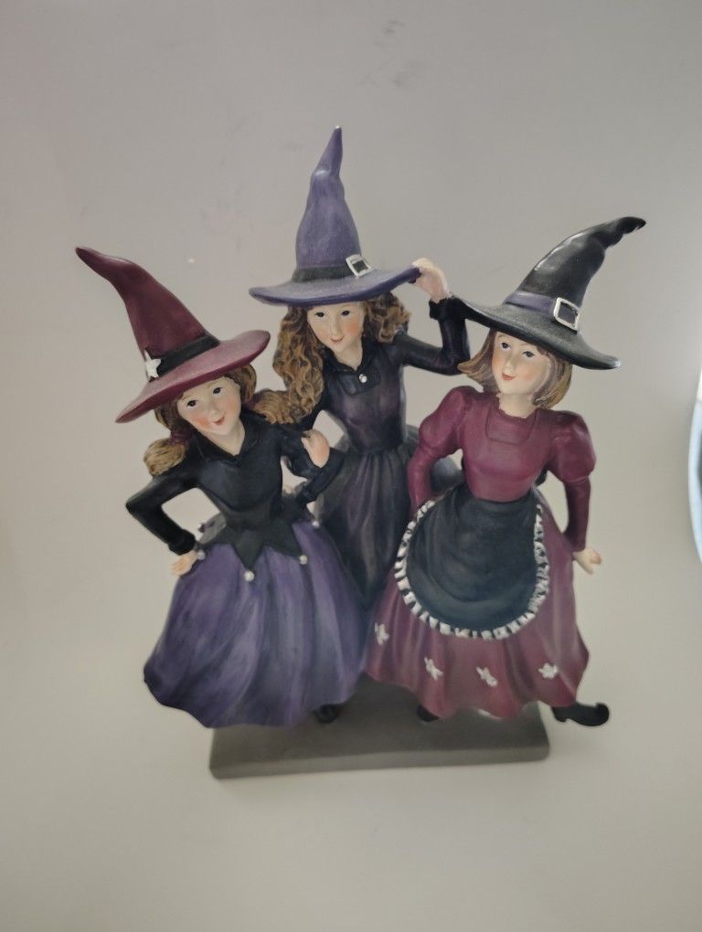 Halloween Witch Trio Of Pretty Young Witches Resin Kitschy Figurine **READ INFO**