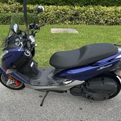 2015 Yamaha SMAX 155cc 2393miles Scooter