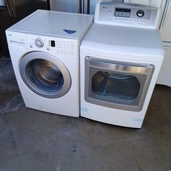 LG Large Capacity Washer And Gas Dryer 