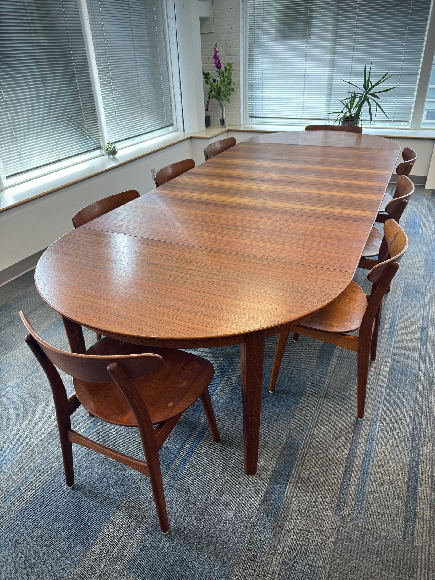 Hans Wegner Dining Chairs Expandable Danish Dining Table