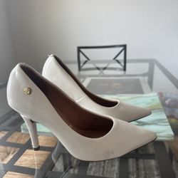 Vizzano Nude Patent Heels – Size 7.5