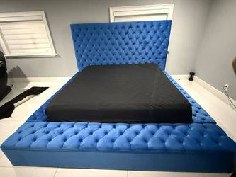Cama king en venta.Ask For Price