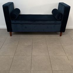 FLIP TOP STORAGE BENCH