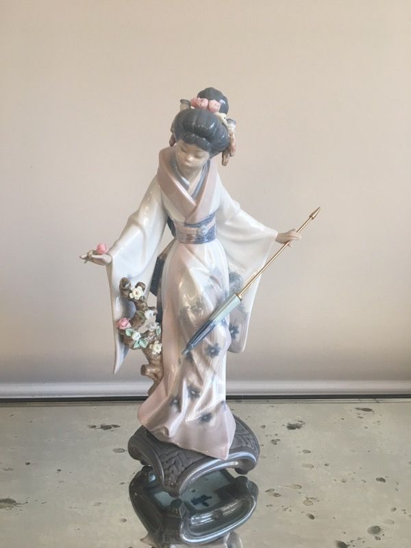 LLADRO RETIRED MINT CONDITION Oriental Lady, Japanese TERUKO #1451