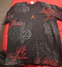 Men's Jordan shirt size M