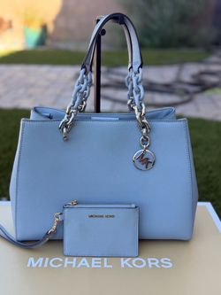 Michael Kors Cynthia Medium Satchel with card case (EUC)/ Set MK en excelente condicion