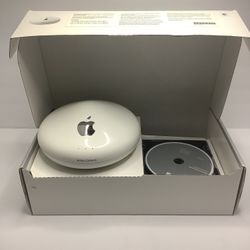 APPLE    AirPort Extreme Base Station  Router 