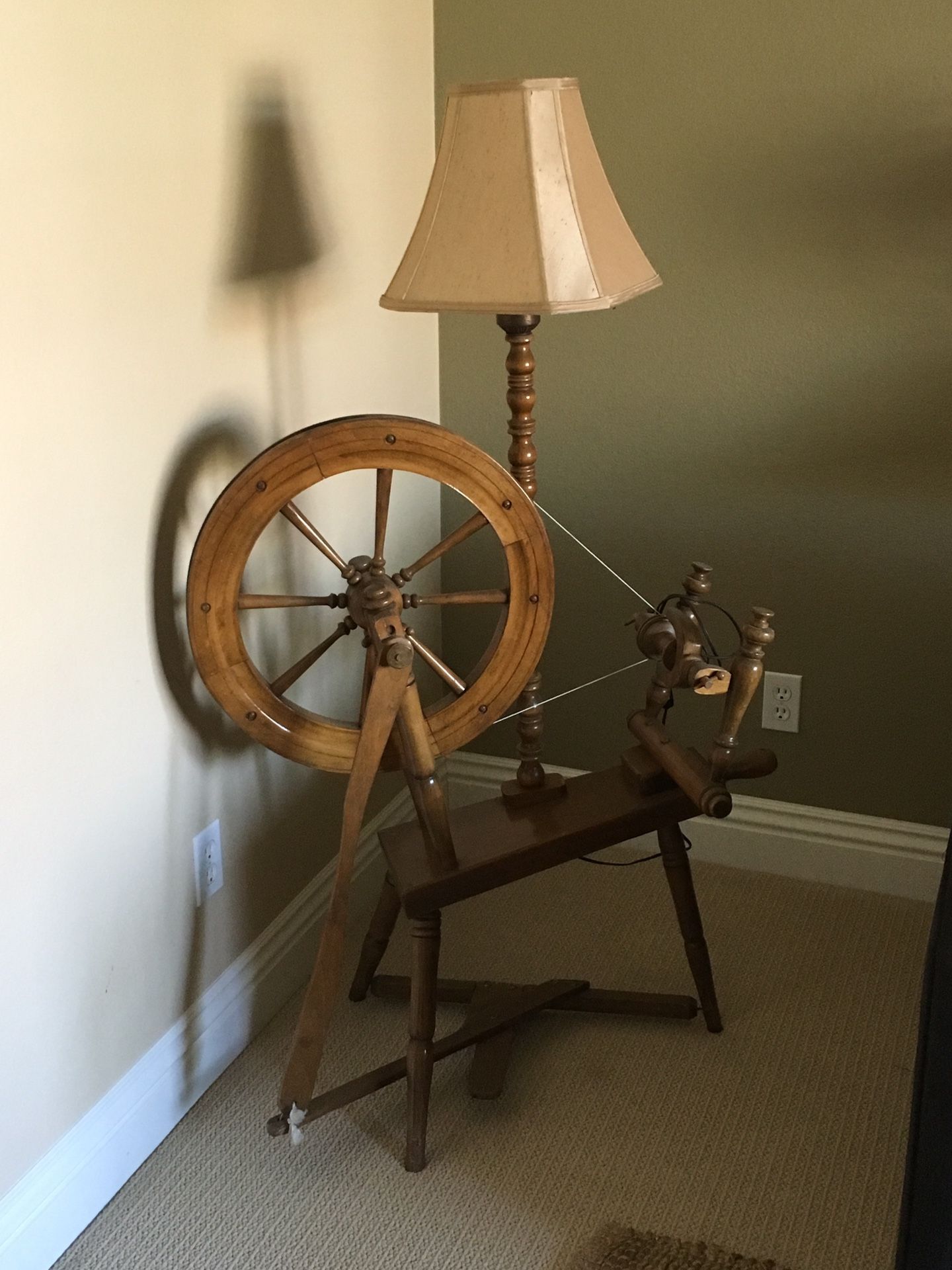 Antique yarn spinner lamp