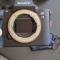 Sony A7 III Mirrorless Digital Camera with Sigma 24-70mm f2.8 dg lens