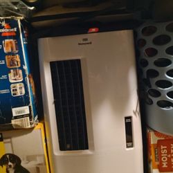 Honeywell Air Conditioner 