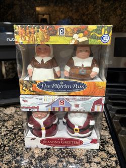 Publix Pilgrims And Santa Set