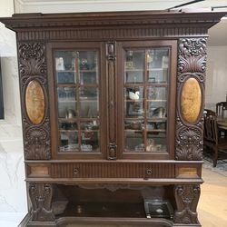 Late 19th Century Renaissance Revival Carved Walnut Display Cabinet