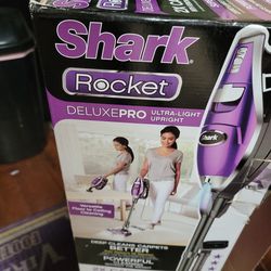Shark Vaccum Cleaner With Steamer Also.