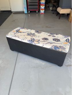 Free storage bench