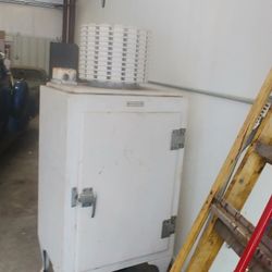 Antique G E. Refrigerator