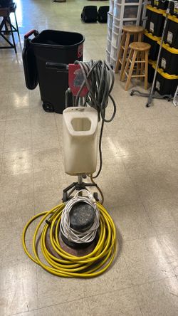 Floor polisher