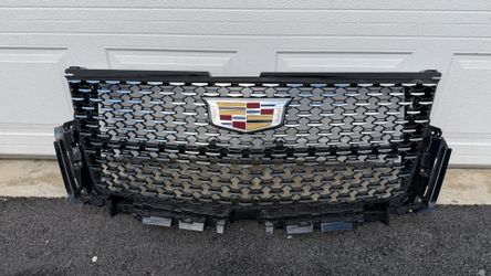 ORIGINAL CADILLAC ESCALADE RADIATOR GRILLE GRILL + EMBLEM (contact info removed)9 OEM 2021 2022 2023 2024