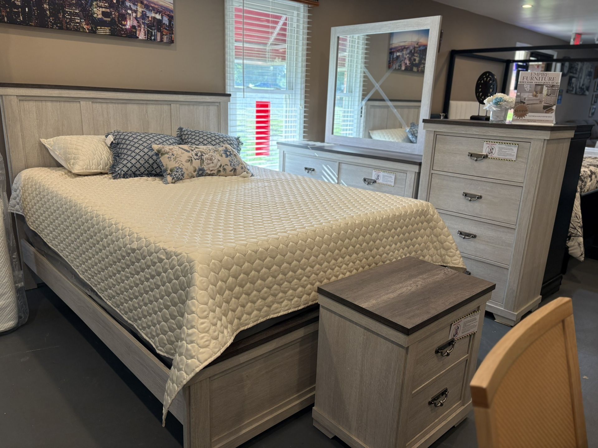 New 5pc Queen Bedroom Set