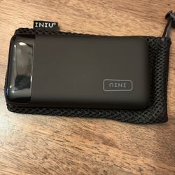 INIU Power bank/charger