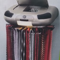 Men's Tie Carousel