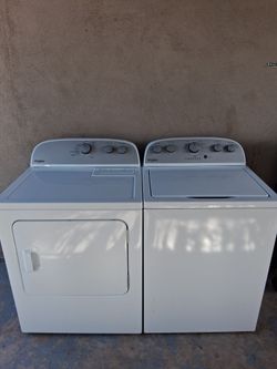 Whirlpool Washer And Dryer Electric Set