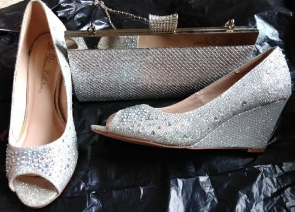 Silver and diamond wedges & purse