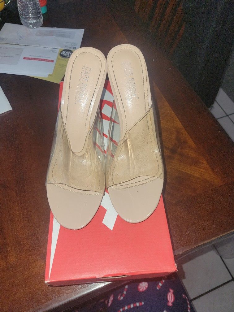 Cape Robbin clear heels