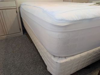 Queen mattress and box spring