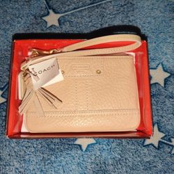 New Coach Wristlet With Tags Still On In Box