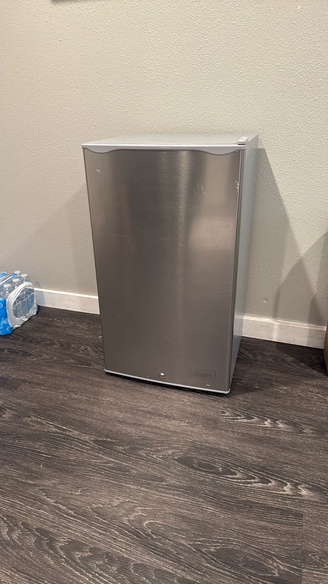 ZLoft Mini Fridge (grey)