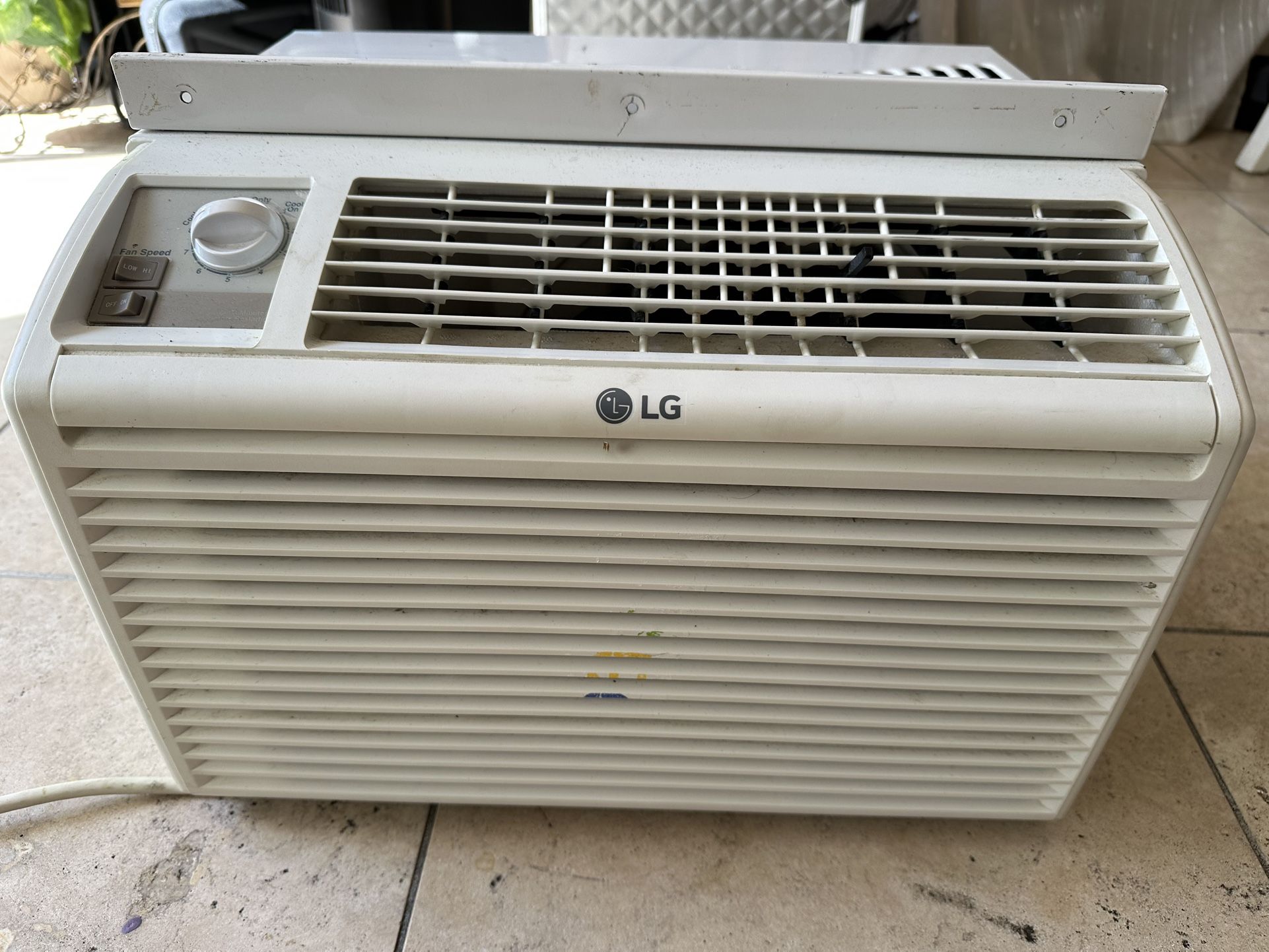 LG Window Air Conditioner
