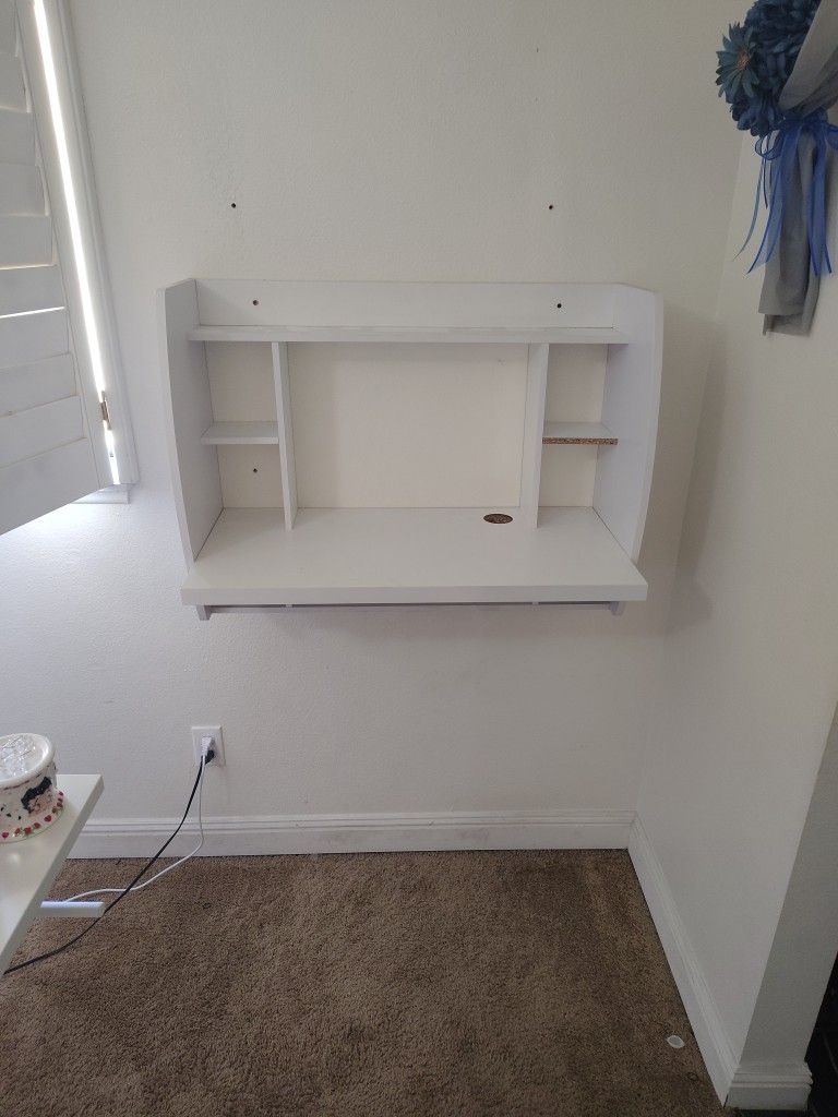 Floating Shelf