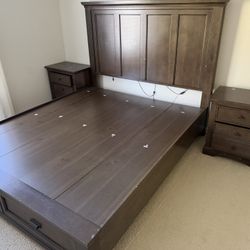CAL King Size Bedroom Set – Bed Frame & 2 Nightstands