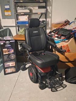 Electric Wheelchair