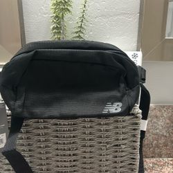 Brand New Unisex New Balance Belt Bag For Sale.. 