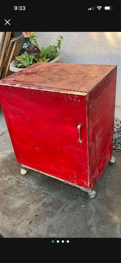 Metal Box.