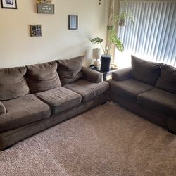Super Comfortable Couch Set