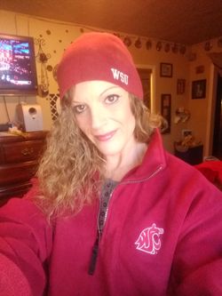 Antigua Cougars pull over XL. Nike cougars beanie.