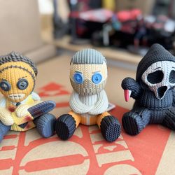 Horror figures