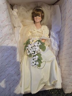 Danberry Mint Princess Diana Bride Doll
