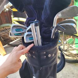 Jones Sports Co. golf bag is a lightweight carry and clubs
