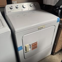 Steam Gas Dryer Maytag White 